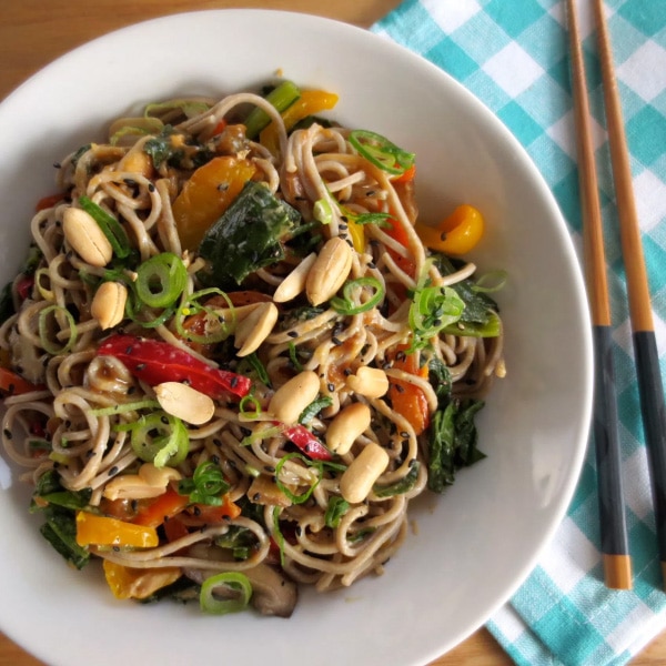 Homemade Chinese Food: Peanut Soba Noodles with Veggies