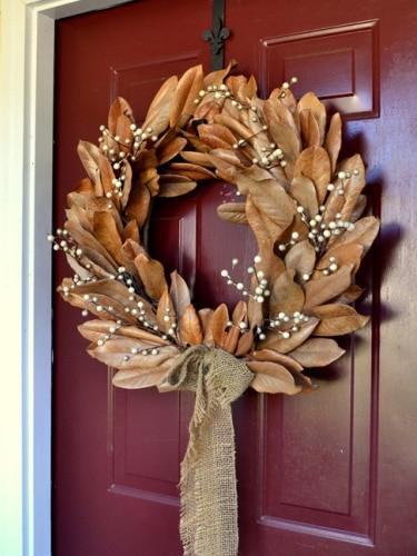 DIY Magnolia Leaf Wreath