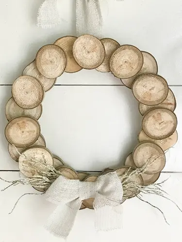 DIY Wood Slice Wreath