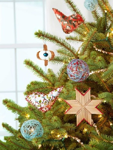 Homemade Christmas Ornaments from Matchsticks 