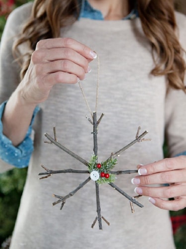 Homemade Christmas Ornaments from Twigs