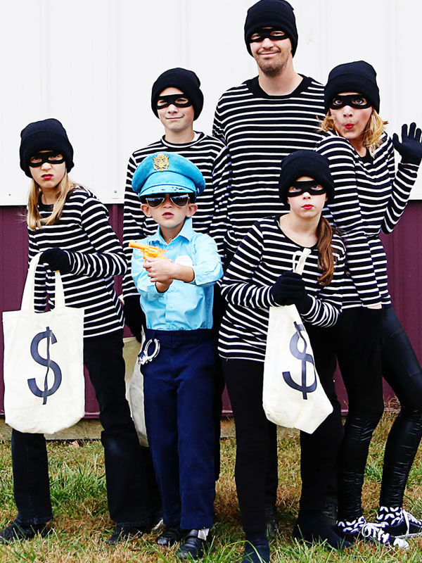 DIY Bandits Family Costume 